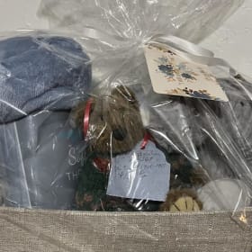 Collector’s Comfort Bundle: Retired 1990s Boyds Bear item