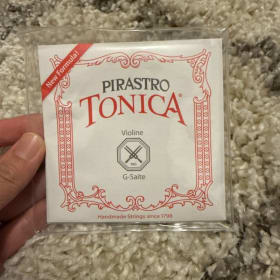 16) Violin strings item