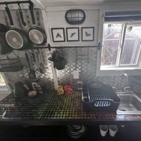 3 night weekend for 2 in the Bumbleshack tiny house! item