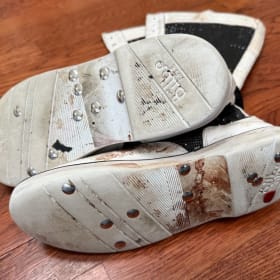 Willow Nightingale's Ring-Worn Boots from BLOOD & GUTS item