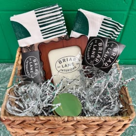 07. Gimlets & Gatherings item