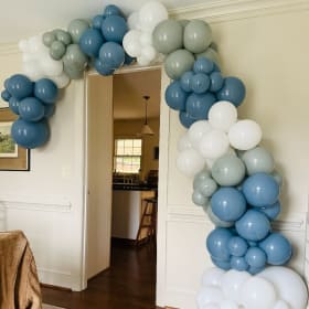 Custom Balloon Garland item