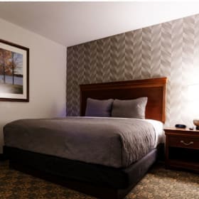 Deep Creek Lake Getaway Lodging item