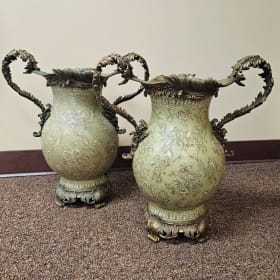 Vases item