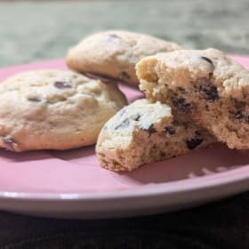 Chocolate Chip Cookies (13) item