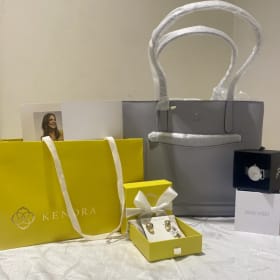 Sip, Shop & Style Experience item