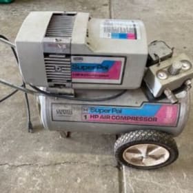 Campbell Hausfeld 1HP Air Compressor (425) item