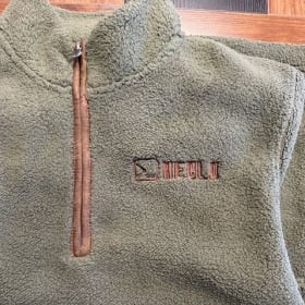 1/4 zip Small item