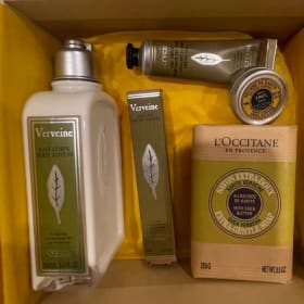 L'Occitane en Provence Gift Set item