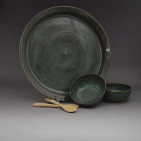 Hubbell Ceramics Entertaining Set item