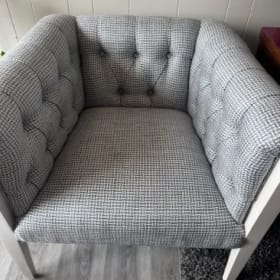 Lexington Homebrands Oversized Chair item