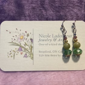 Earrings to Delight item