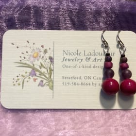 Earrings to Delight item