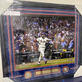 Bryce Harper Phillies Autographed 16x20 Photo Framed item