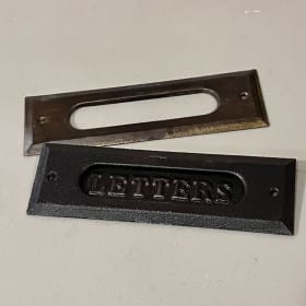 Vintage letter plate item