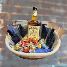 Jack Daniel's Tennessee Honey Whiskey Basket #2 item
