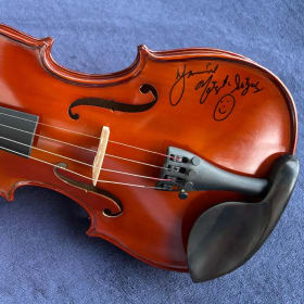 Violon autographié Yannick Nézet-Séguin item