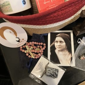 St. Thérèse of Liseux Basket item