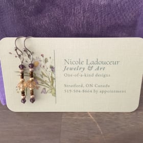 Earrings to Delight item