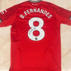 Bruno Fernandes Signed Manchester United Shirt (2025/26) item