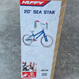 Girls' Sea Star 20" Bike item