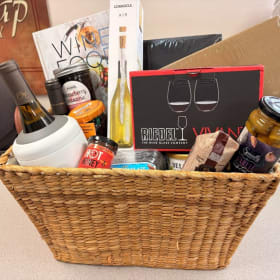 The Ultimate Wine and Entertaining Collection item