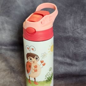 Bouteille enfant bouchons de couleur item