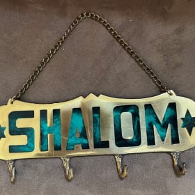 "Shalom" Hanging 4-Hooks Holder with chain item