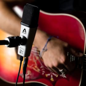 RETAIL-081| APOGEE MIC+ MICROPHONE (VALUE: $259) item