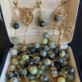 China Chrysoprase Golden Hope Rosary item
