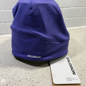 Salomon 50L ski gear backpack/toque/headband item