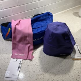 Salomon drink belt, pink neck warmer, purple toque item