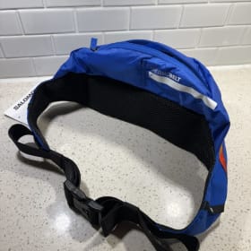 Salomon drink belt, pink neck warmer, purple toque item