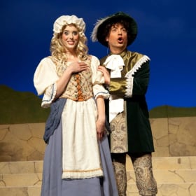 Sponsor a Principal Singer, including Costume item