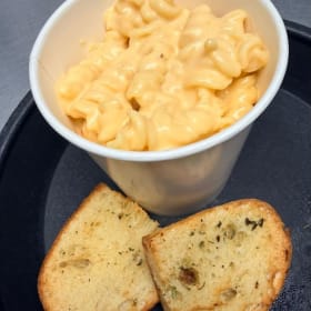 1.5 Cup Portion Mac&Cheese Fusilli Noodles 04/16 item