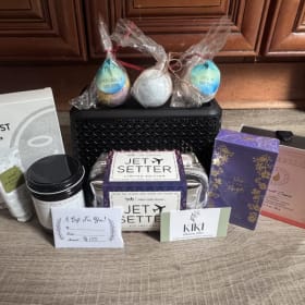 Kiki Beauty Bar Basket item