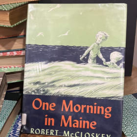 One Morning in Maine by Roberty McCLoskey item