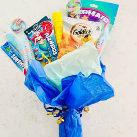 Life is the Bubbles Candy Bouquet item