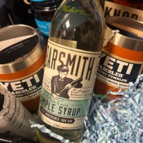 Yeti Tundra 35 Navy Blue with Party Pack item