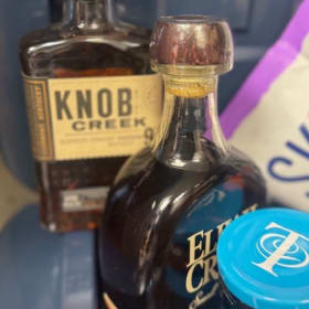 Yeti Tundra 35 Navy Blue with Party Pack item