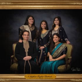 Family Portrait Experience – Stephen Taylor, Portrait Artist item
