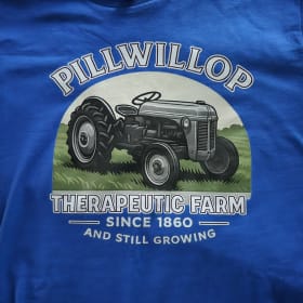 V-neck T-shirt item