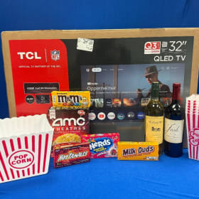 #17 Big Screen, Wild Scene item