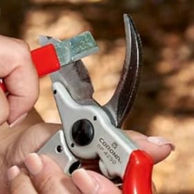 Carbide Tool Sharpener item