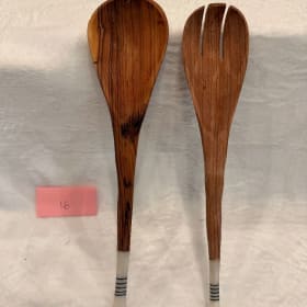 16: Salad Tongs item