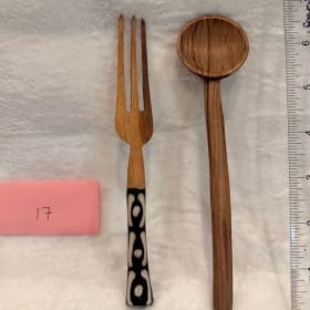 17: Wooden Utensils item
