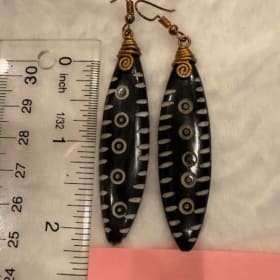 Bone carved earring (elipse) item 57 item