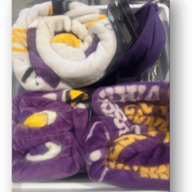Minnesota Vikings Cozy Fan Bundle item