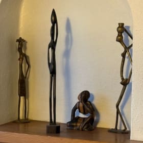 Statuettes of bronze and wood item