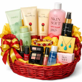 🎀 Avon Luxury Beauty Indulgence Basket item